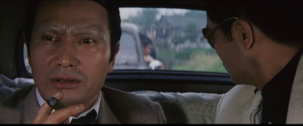 男の顔は履歴書の画像