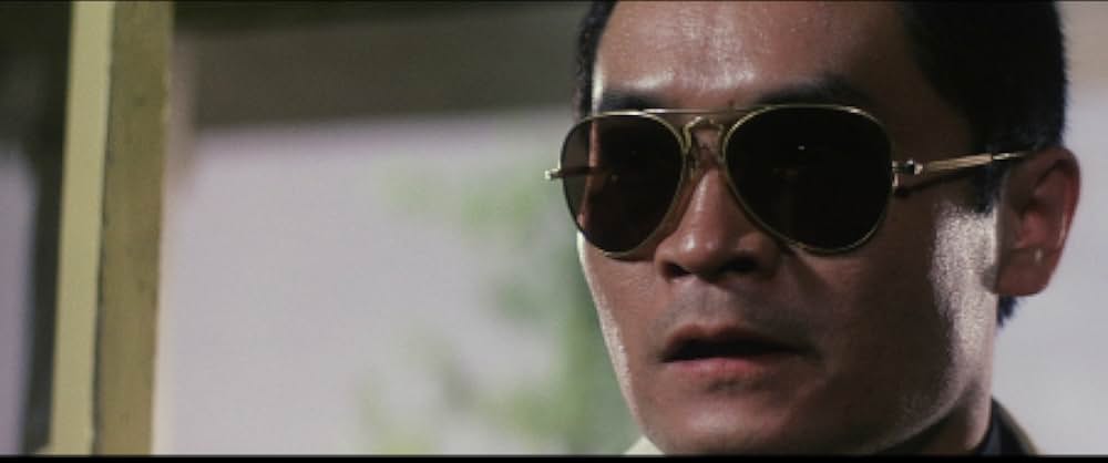 男の顔は履歴書の画像