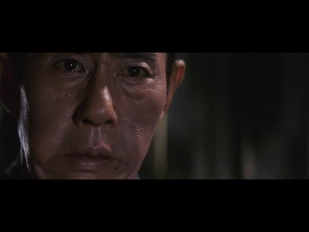 男の顔は履歴書の画像