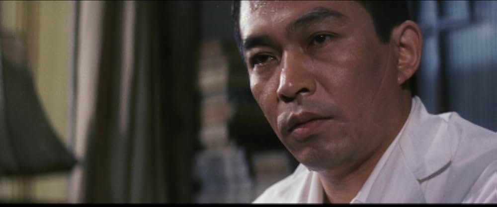 男の顔は履歴書の画像