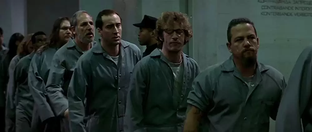 フェイス／オフの画像