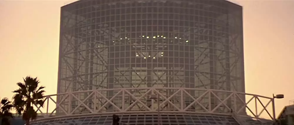 フェイス／オフの画像