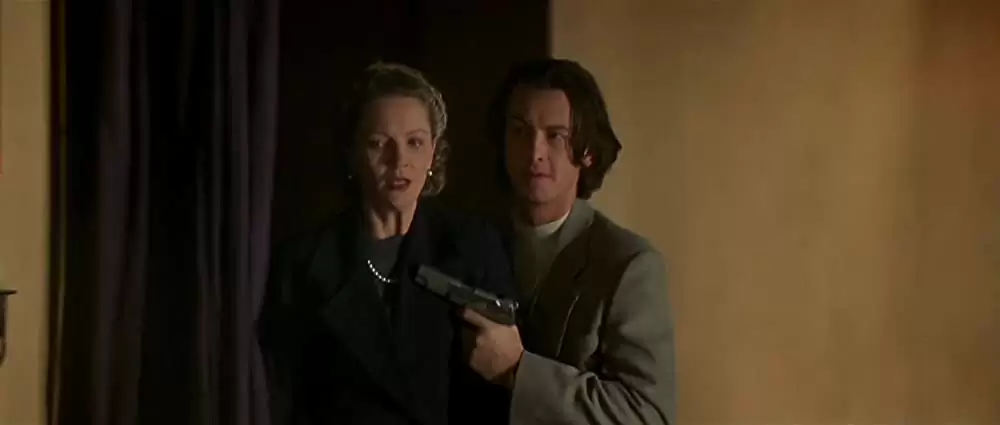 フェイス／オフの画像