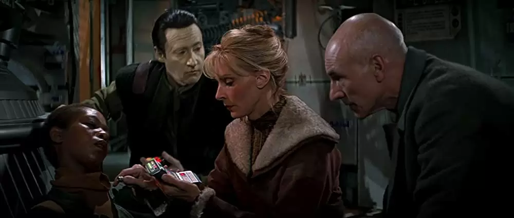 「スタートレック ファーストコンタクト」ゲイツ・マクファデン & ブレント・スピナー & パトリック・スチュワート & アルフレ・ウッダードの画像