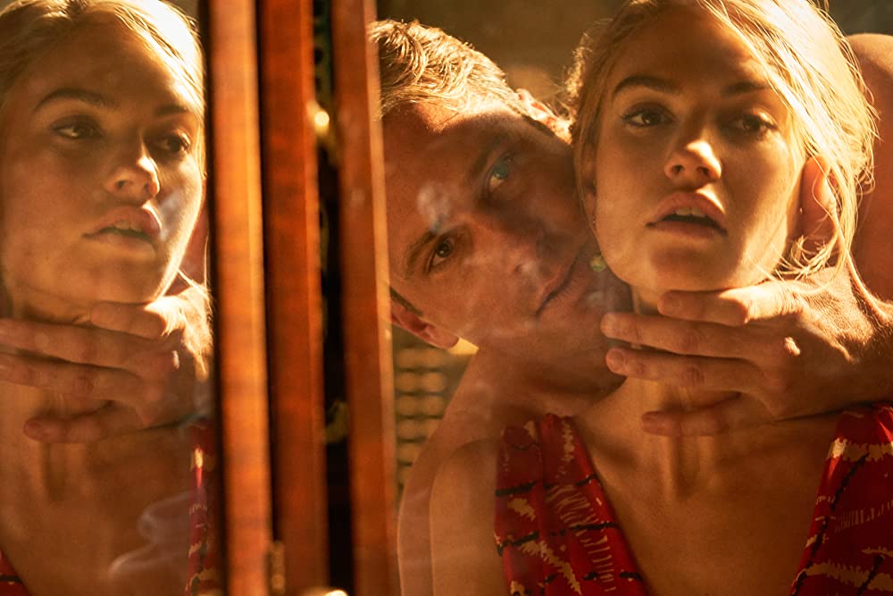 「レベッカ」アーミー・ハマー & リリー・ジェームズの画像