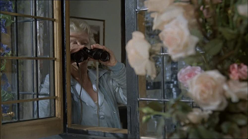 「クリスタル殺人事件」アンジェラ・ランズベリーの画像