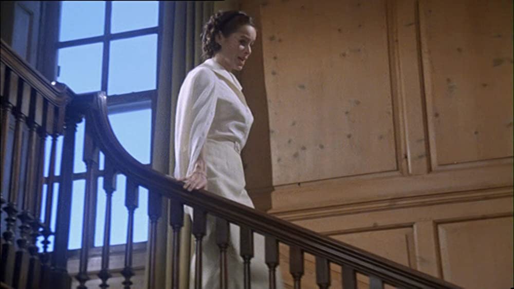 「クリスタル殺人事件」ジェラルディン・チャップリンの画像