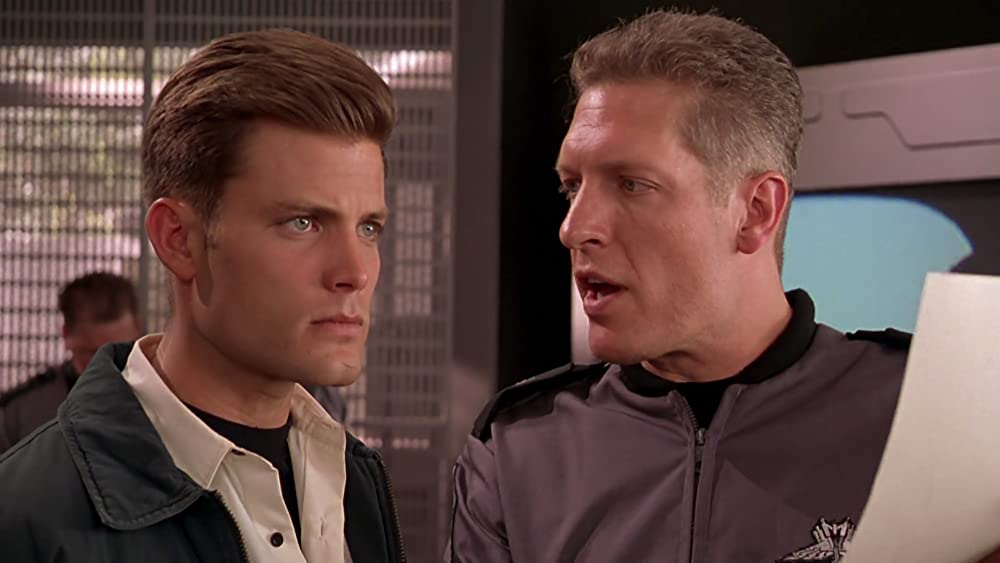 「スターシップ・トゥルーパーズ」クランシー・ブラウン & キャスパー・バン・ディーンの画像