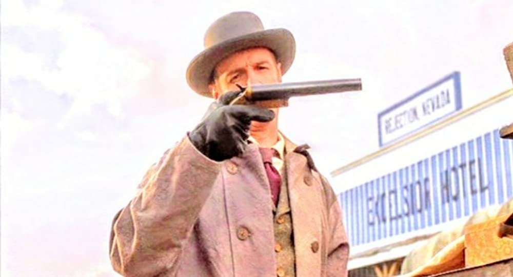 「トレマーズ4」マイケル・グロスの画像