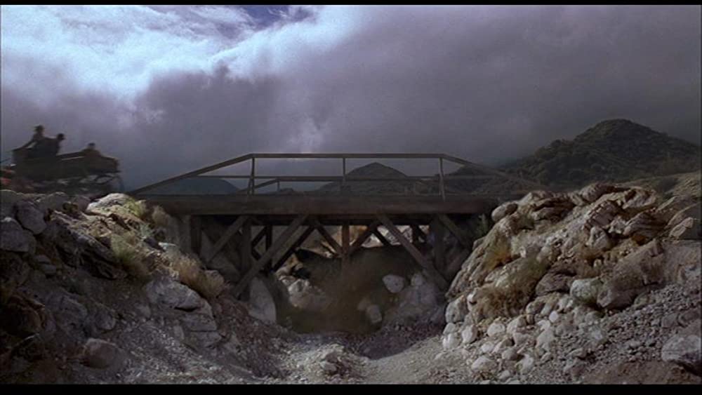 「トレマーズ4」の画像