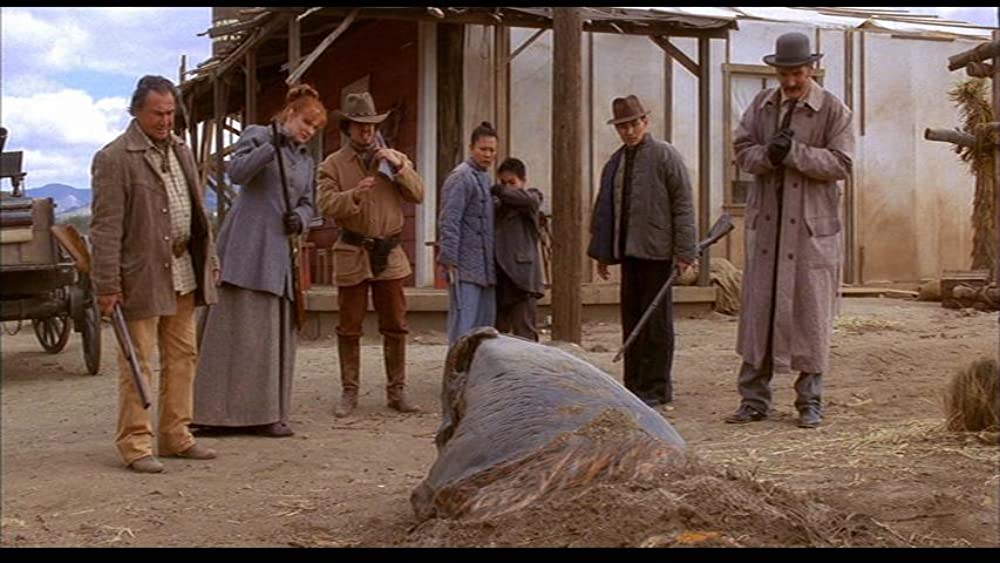 「トレマーズ4」の画像