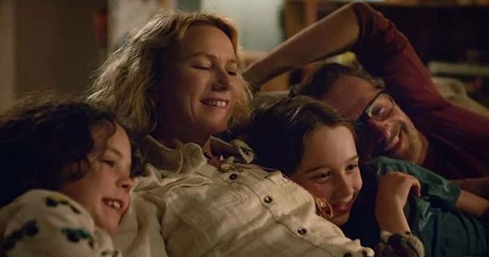 「ペンギンが教えてくれたこと」アンドリュー・リンカーン & ナオミ・ワッツの画像