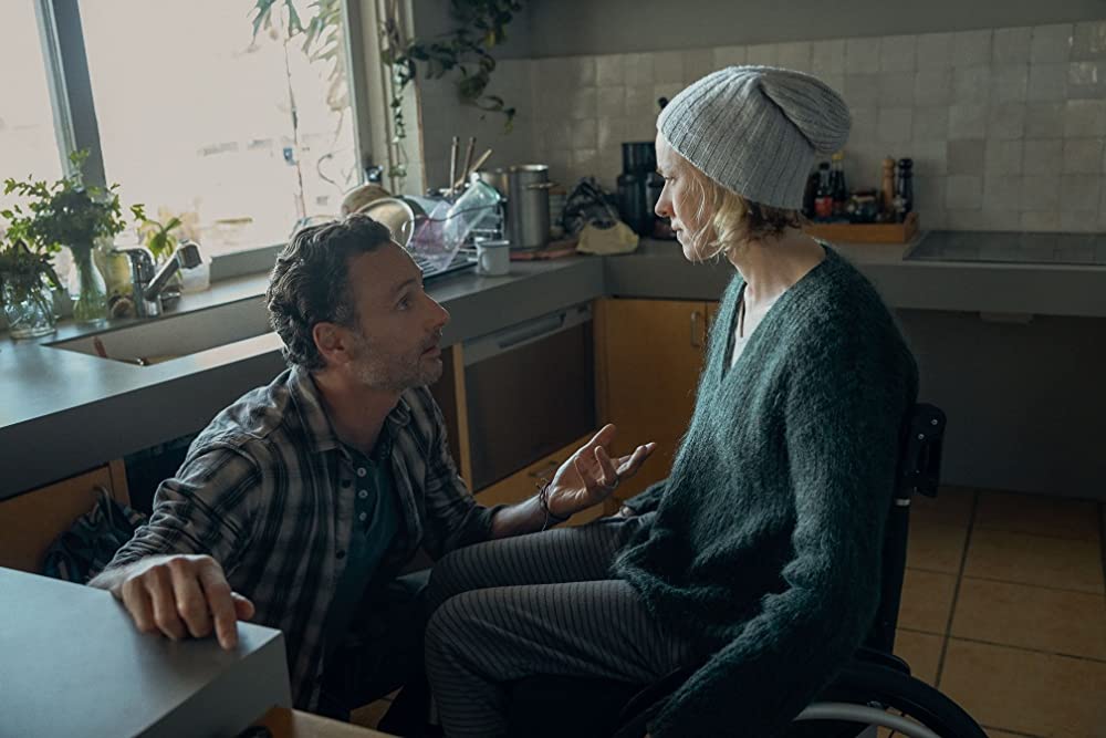 「ペンギンが教えてくれたこと」アンドリュー・リンカーン & ナオミ・ワッツの画像