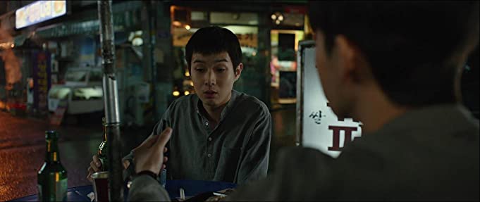 パラサイト 半地下の家族の画像