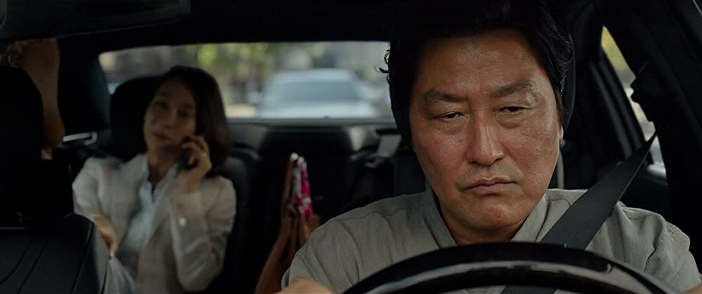 パラサイト 半地下の家族の画像