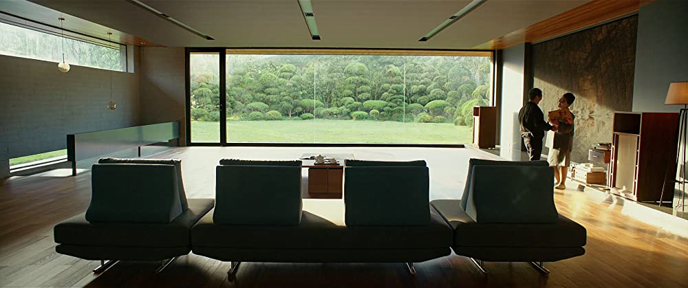 パラサイト 半地下の家族の画像