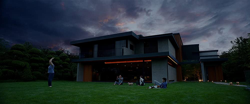 パラサイト 半地下の家族の画像