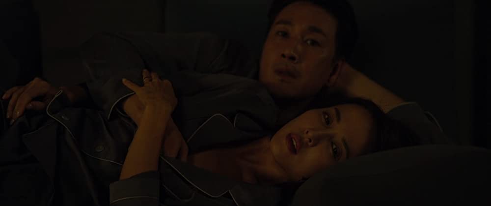 パラサイト 半地下の家族の画像