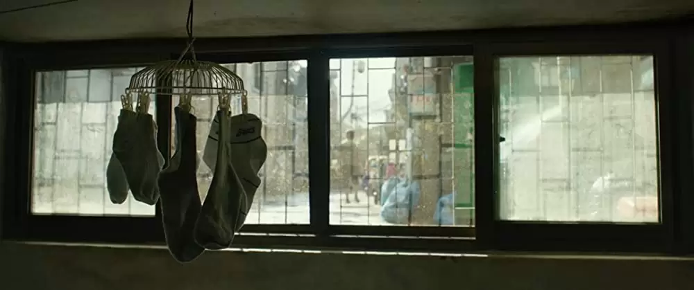 パラサイト 半地下の家族の画像