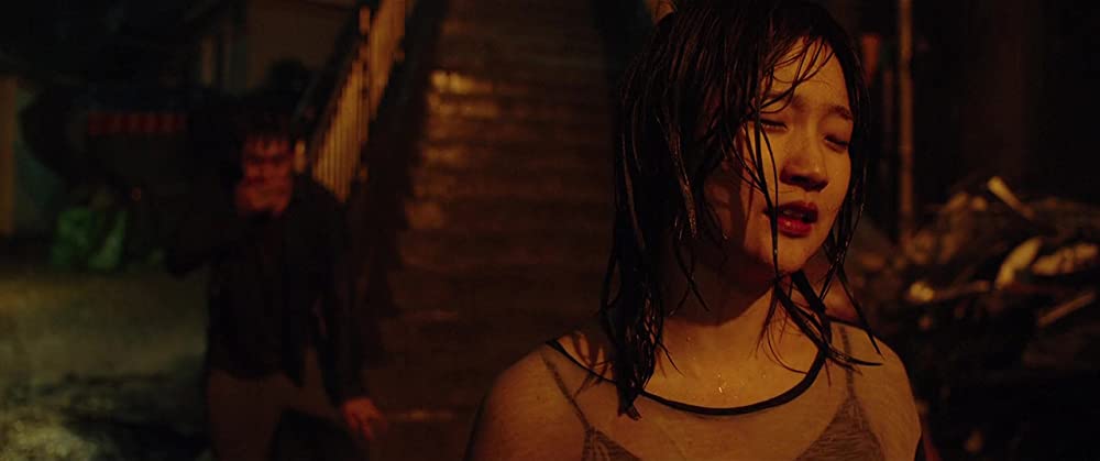 パラサイト 半地下の家族の画像