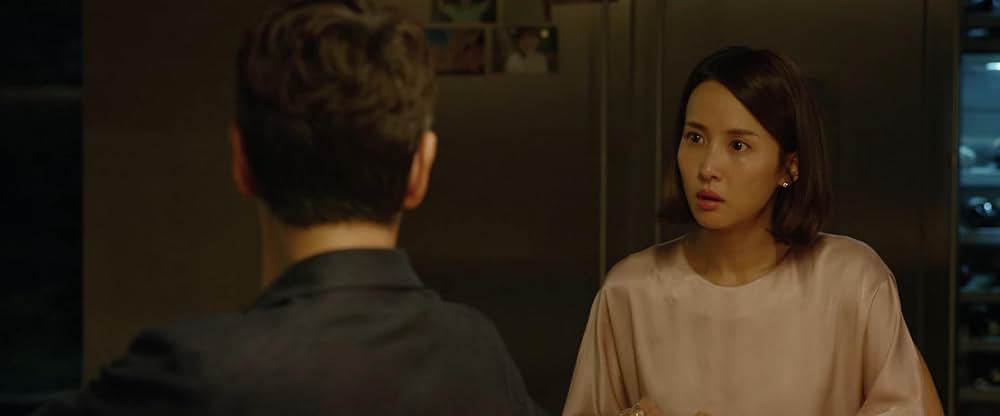 パラサイト 半地下の家族の画像