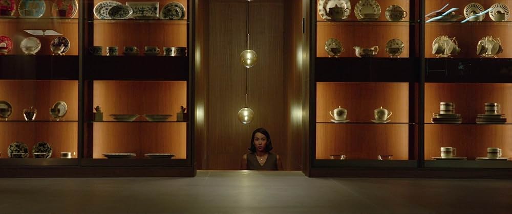 パラサイト 半地下の家族の画像