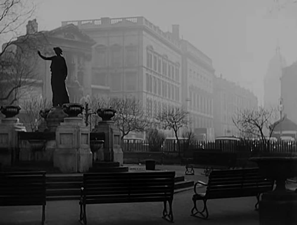 「痴人の愛」ベティ・デイビス & レスリー・ハワードの画像