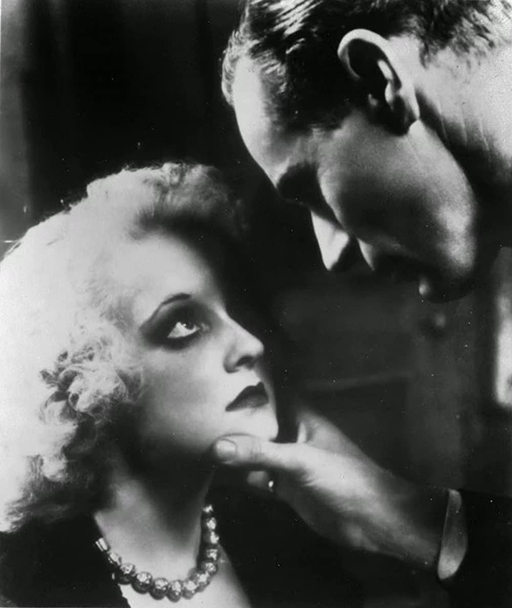 「痴人の愛」ベティ・デイビス & レスリー・ハワードの画像