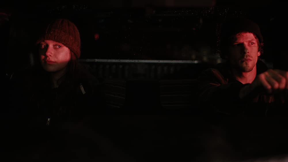 「ナイト・スリーパーズ ダム爆破計画」ジェシー・アイゼンバーグ & ダコタ・ファニングの画像