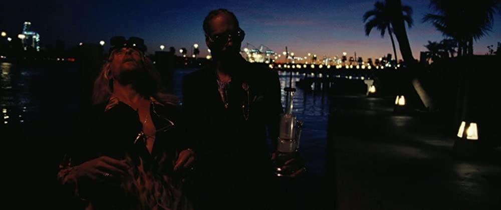 「ビーチ・バム まじめに不真面目」の画像