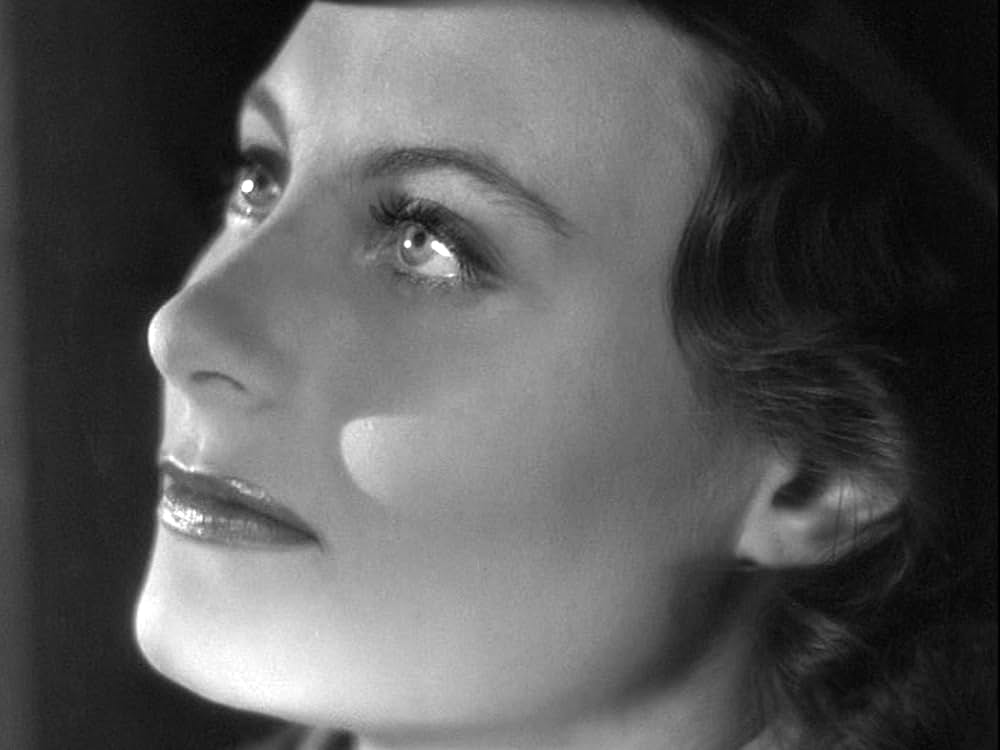 霧の波止場の画像