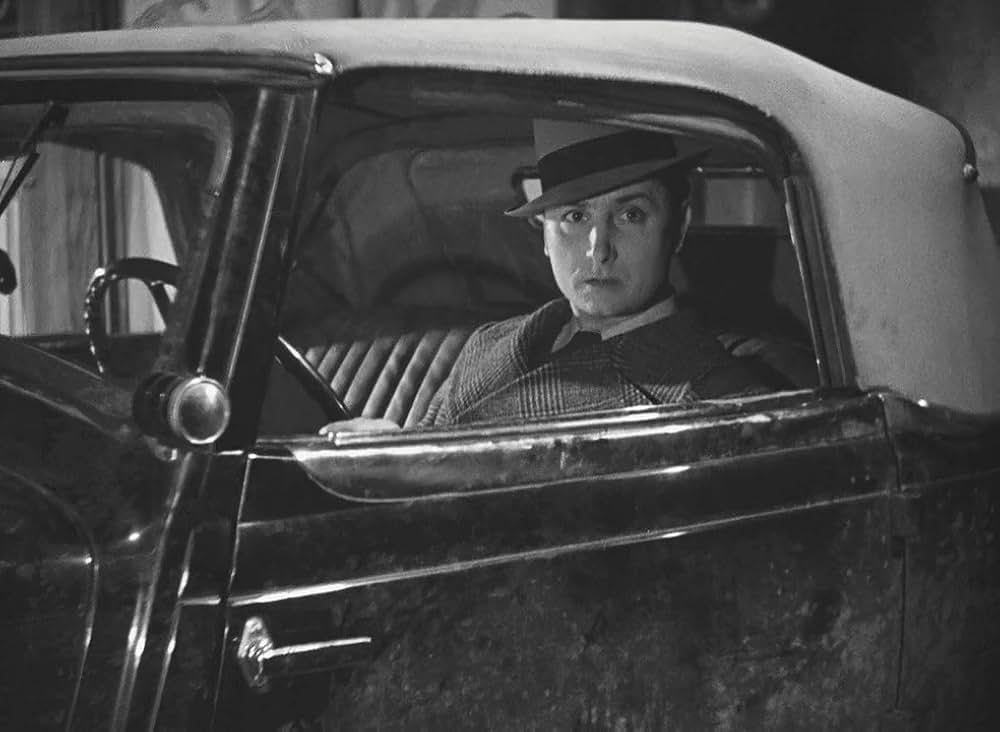 霧の波止場の画像