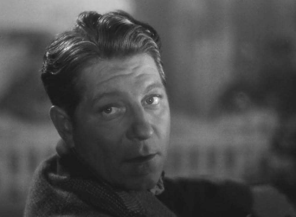 霧の波止場の画像