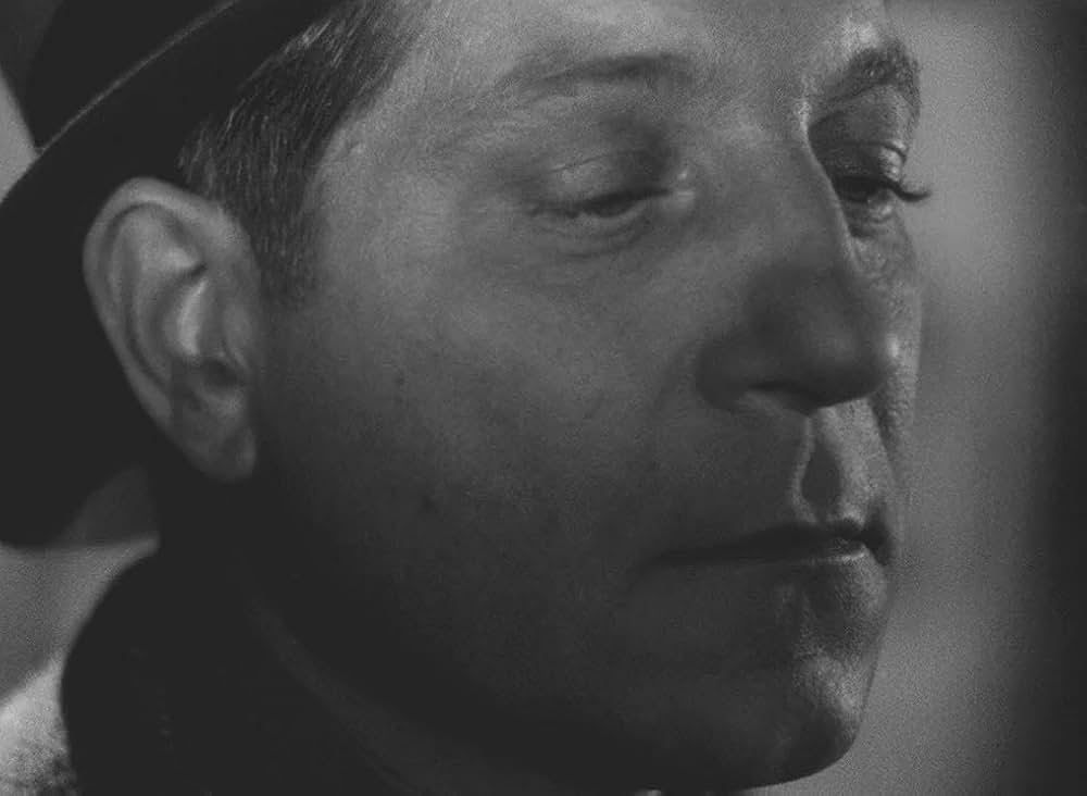 霧の波止場の画像