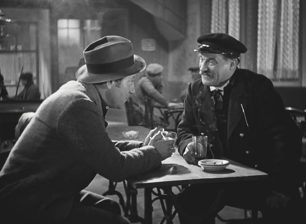 霧の波止場の画像