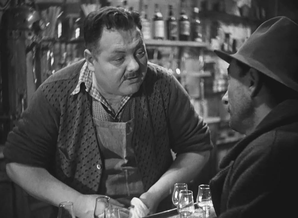 霧の波止場の画像