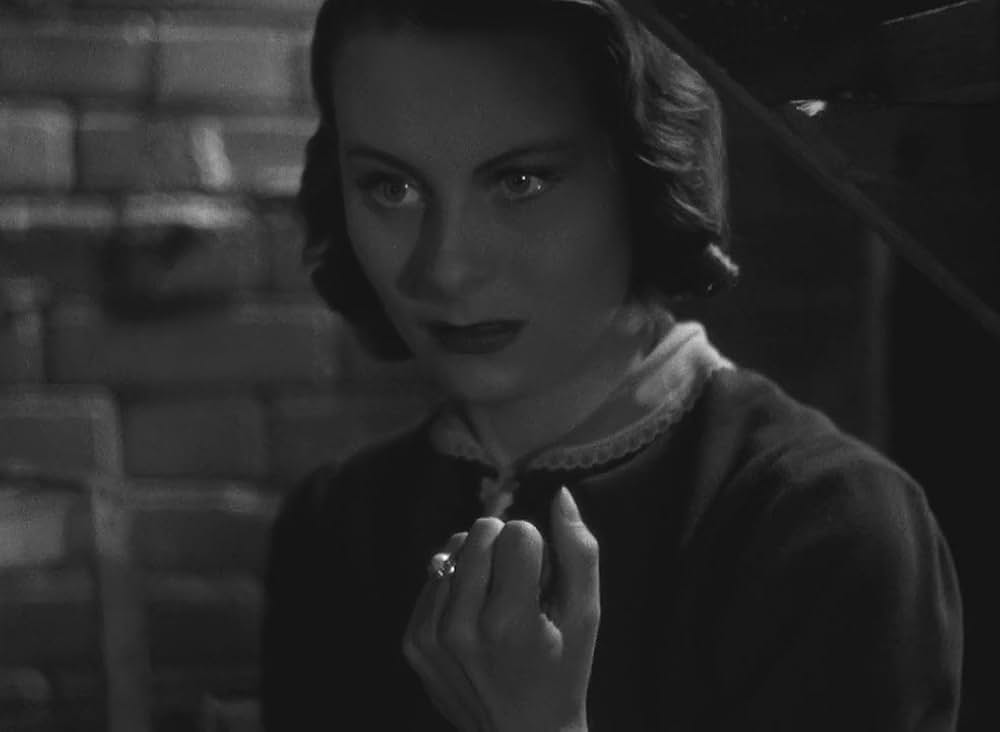 霧の波止場の画像