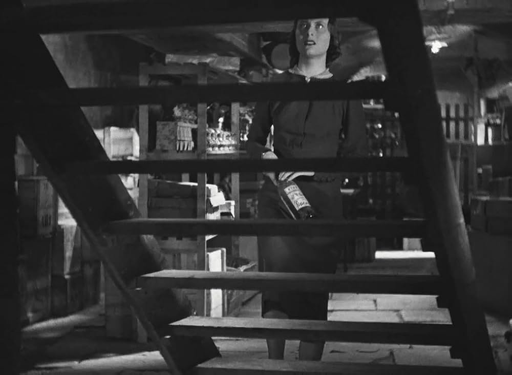 霧の波止場の画像