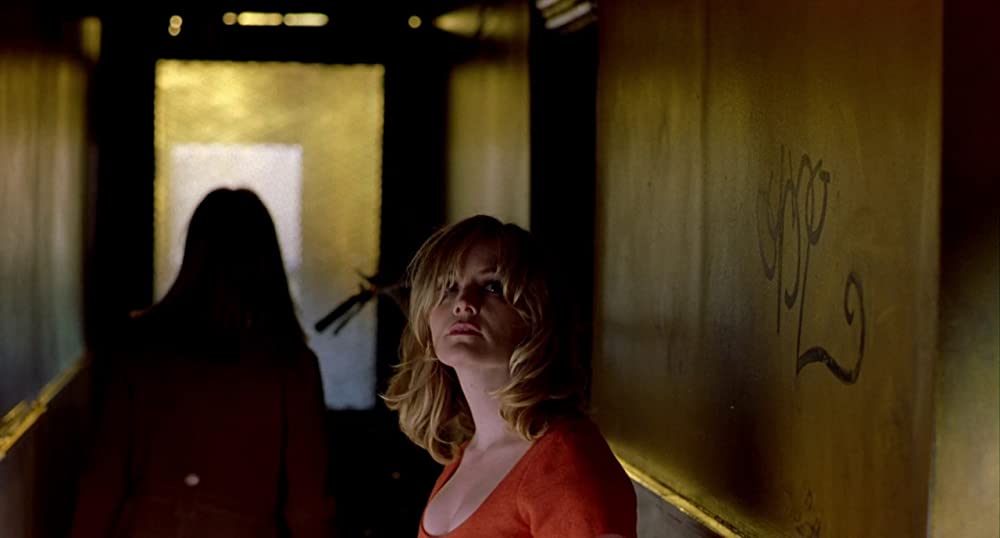 「イン・ザ・カット」メグ・ライアン & ジェニファー・ジェイソン・リーの画像