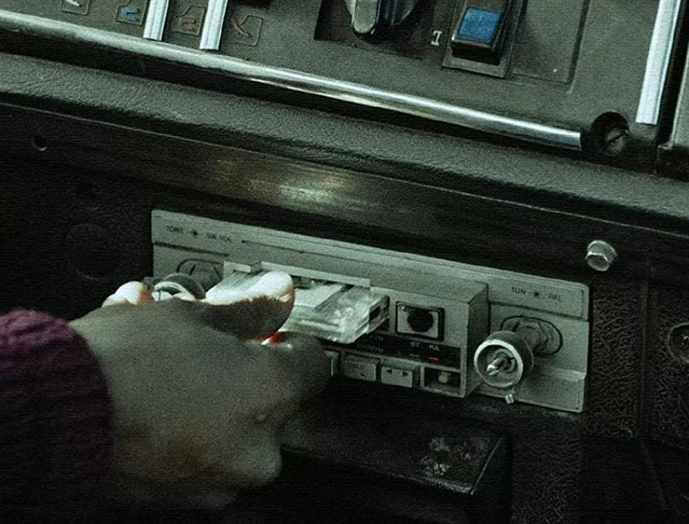 轢き殺された羊の画像