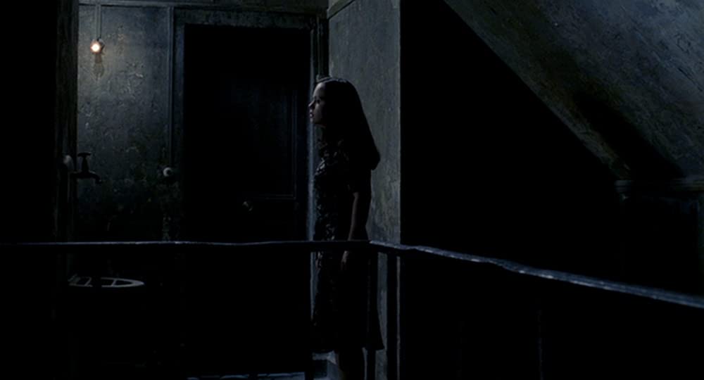 「耳に残るは君の歌声」クリスティーナ・リッチの画像