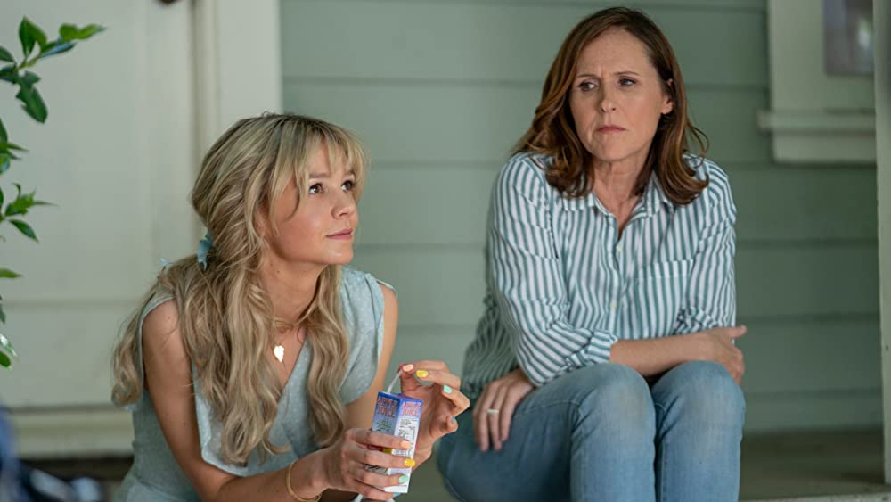 「プロミシング・ヤング・ウーマン」モリー・シャノン & キャリー・マリガンの画像