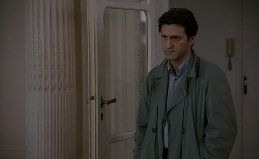 愛を弾く女の画像