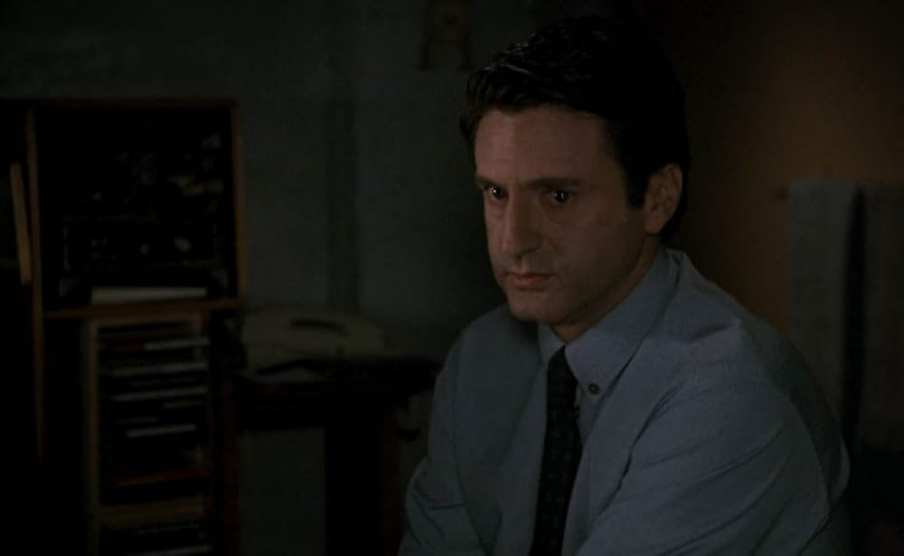 愛を弾く女の画像