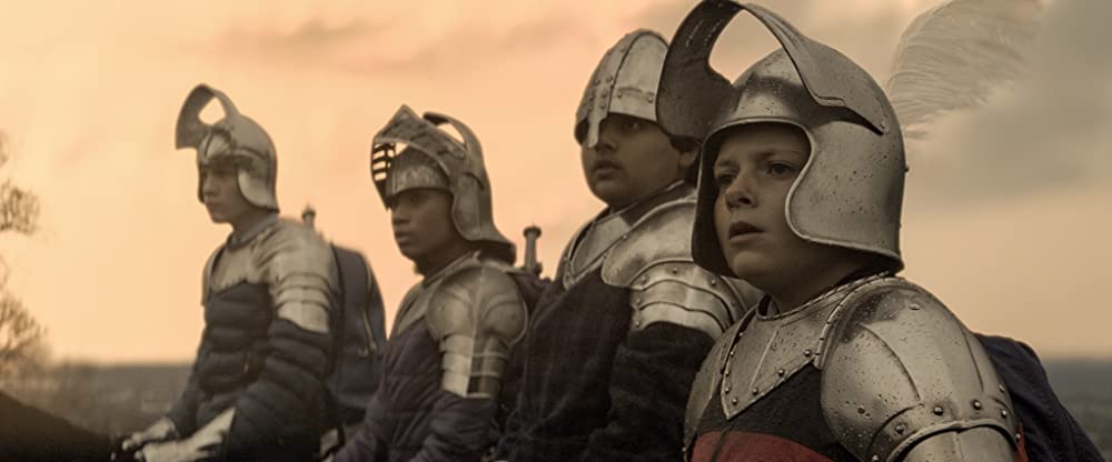 「クエスト・オブ・キング 魔法使いと4人の騎士」ルイ・アシュボーン・サーキス & トム・テイラー & Rhianna Dorrisの画像