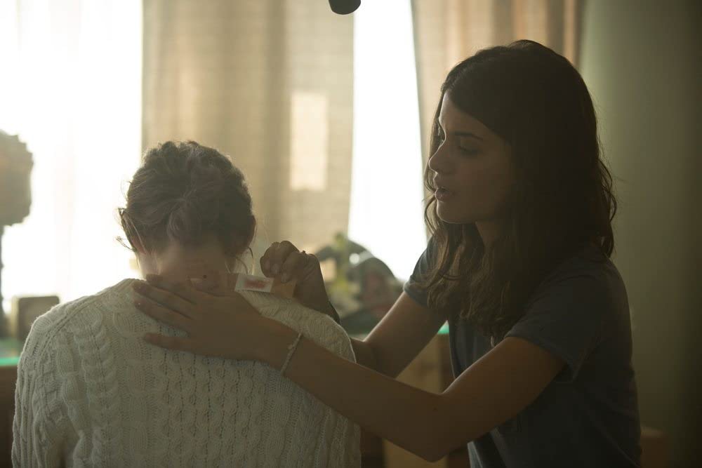 「ヴァイラル」アナリー・ティプトン & ソフィア・ブラック＝デリアの画像