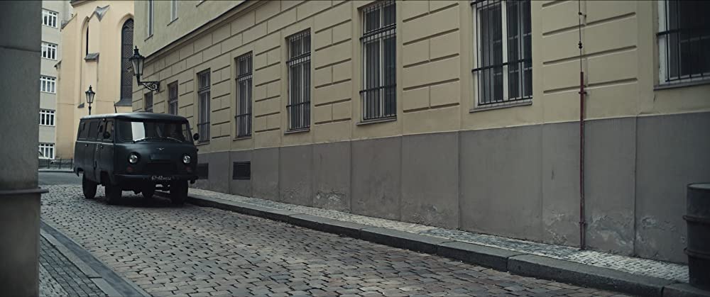 クーリエ：最高機密の運び屋の画像