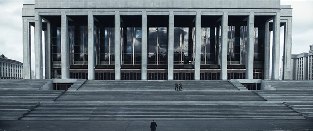 クーリエ：最高機密の運び屋の画像