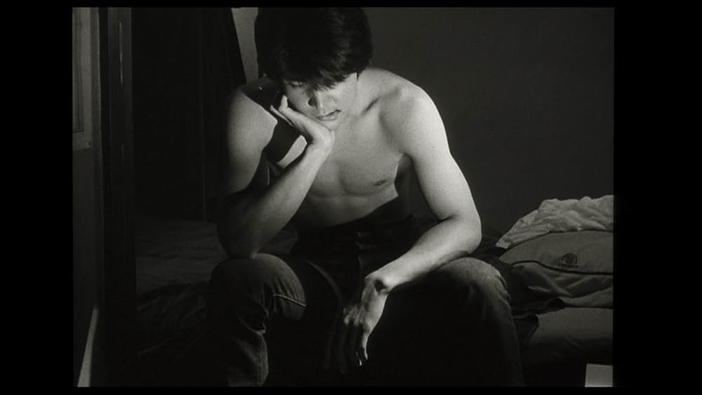 彼のオートバイ、彼女の島の画像