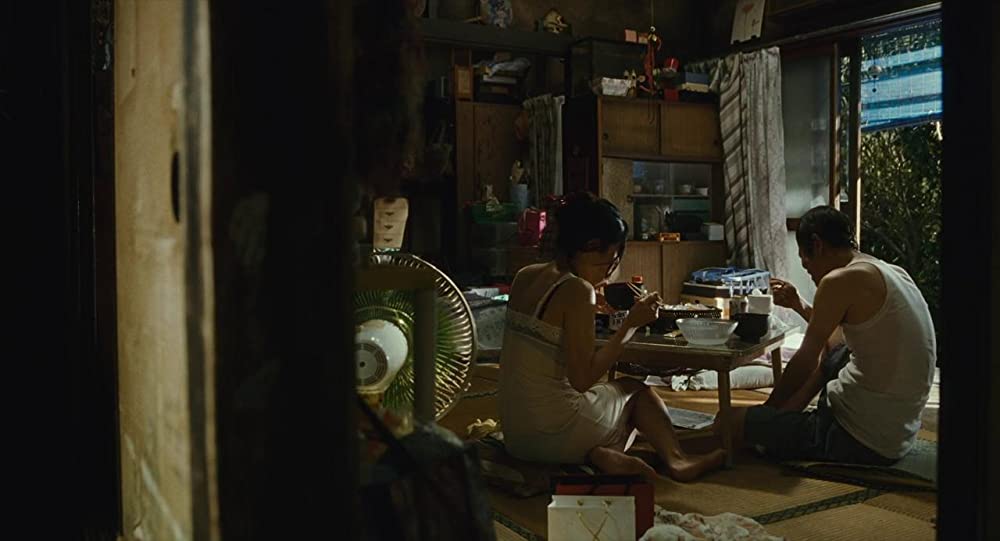 万引き家族の画像